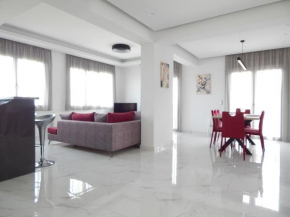 Edery Luxury Condo